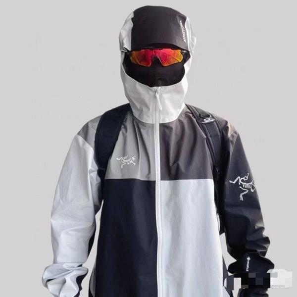 아**** x 빔* 베타 팬더 고어텍스 자켓  수입