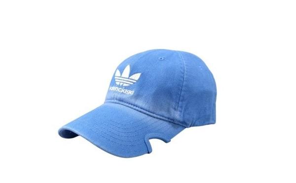 발**** x 아*** 캡 라이트 블루