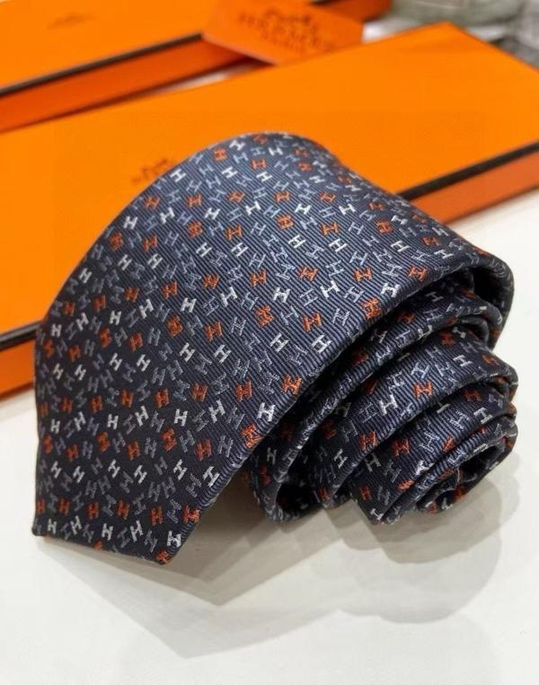 에*** 실크 넥타이