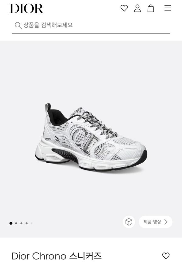 디* 크로노 스니커즈