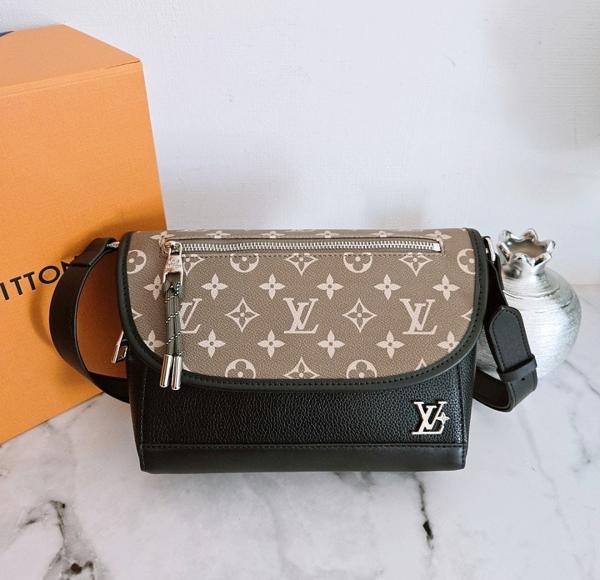 루* 고급 펄스 웨어러블 월릿 크로스 M12618