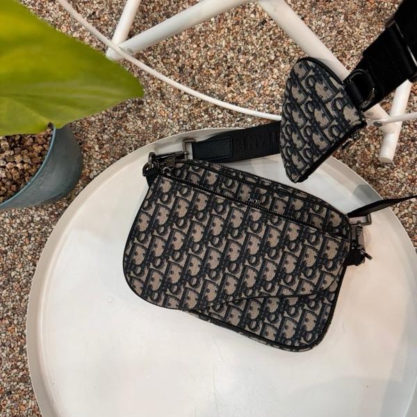 디* 트리플 파우치백