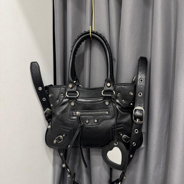 발**** 네오 카골 핸드백