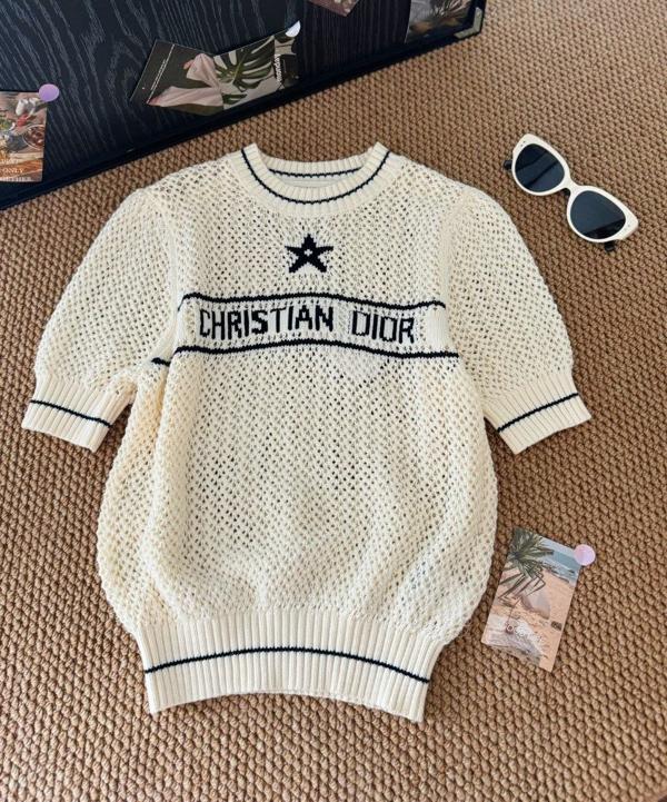 디* 25 오픈워크 클래식 펀칭 자카드 니트 반팔  수입