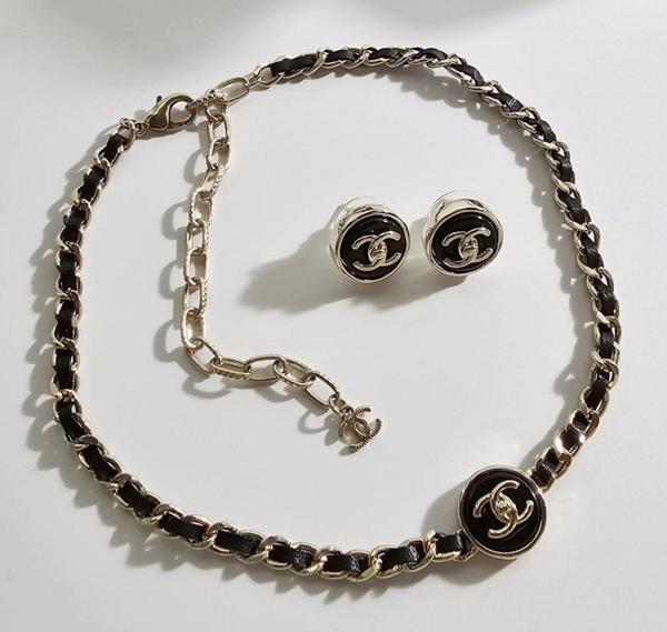 샤* 코인 레더 초커 이어링