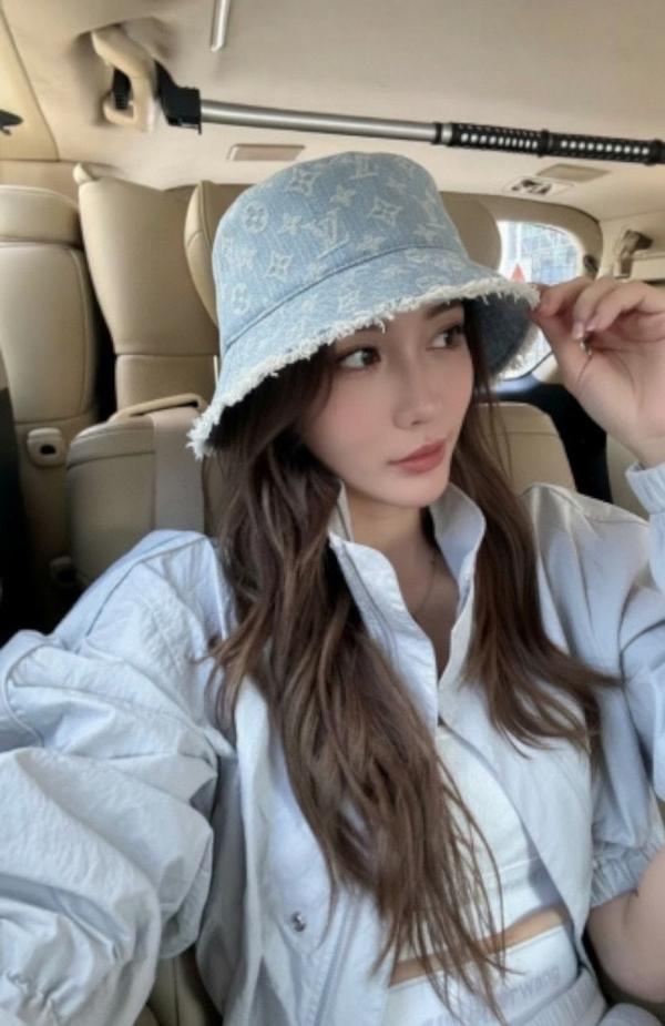 루* 모노그램 자가드 데님 버킷햇 수입