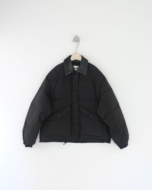 미*** 25 컬렉션 레더 카라 다운 패딩  수입