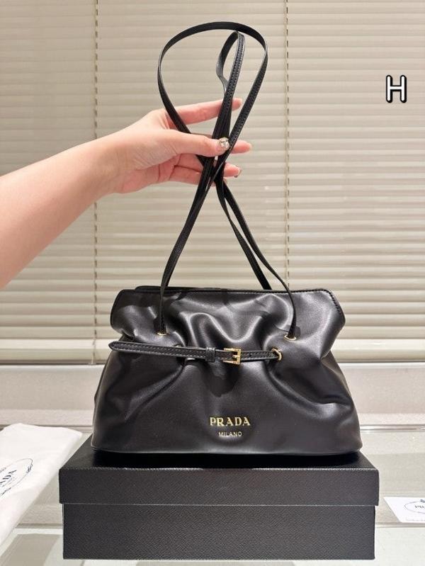 프** 다다 스몰 나파 가죽백 1BG586