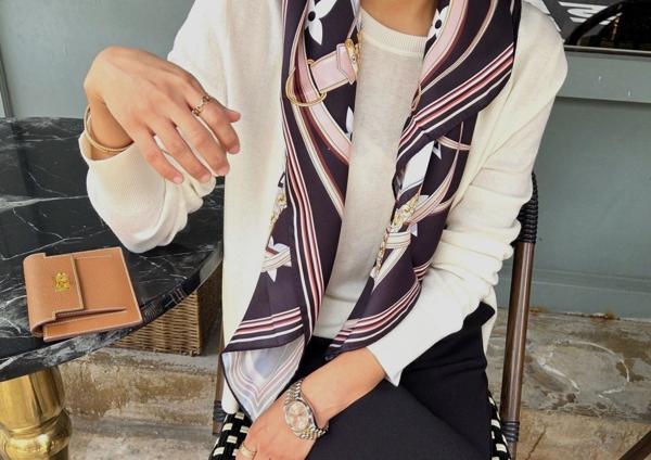 루* 빅로고 모노그램 스카프