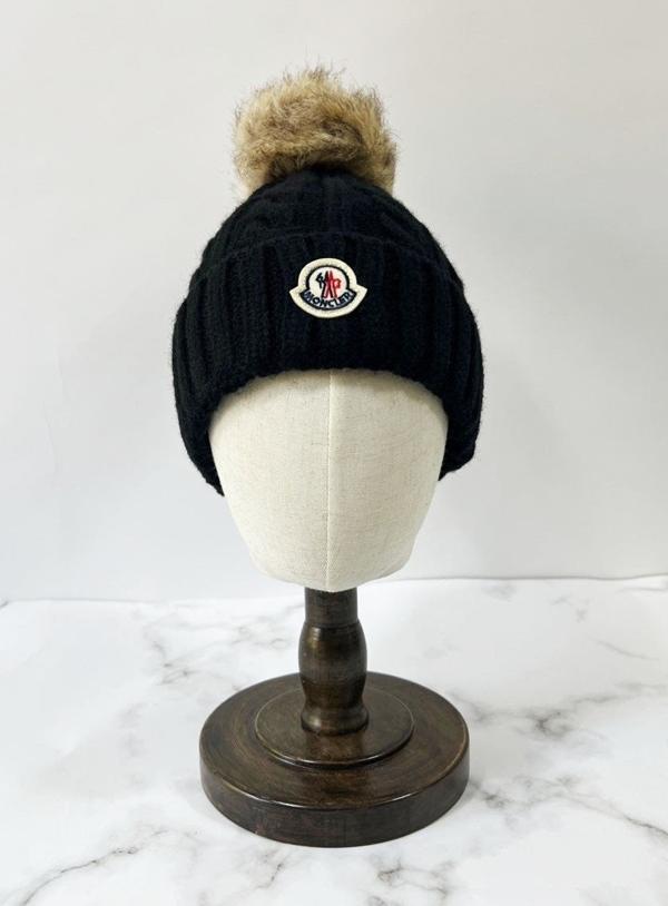 클래식 로고 패치 방울 비니 (방울 탈부착 가능)