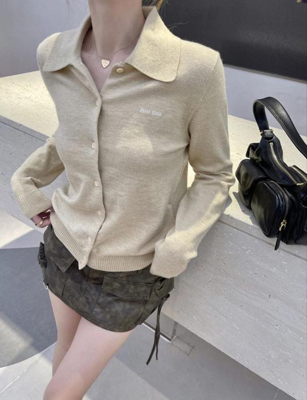 미*** 인따르시아 카라 니트 가디건  수입