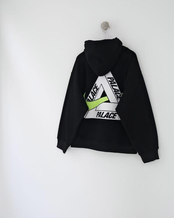 팔** x 나** 콜라보 트라이 스우시 후드  수입