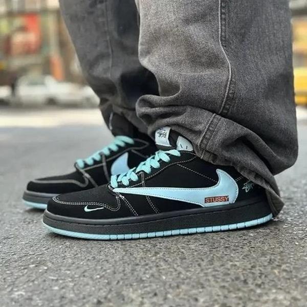 나** x 스** 에어조던1 로우