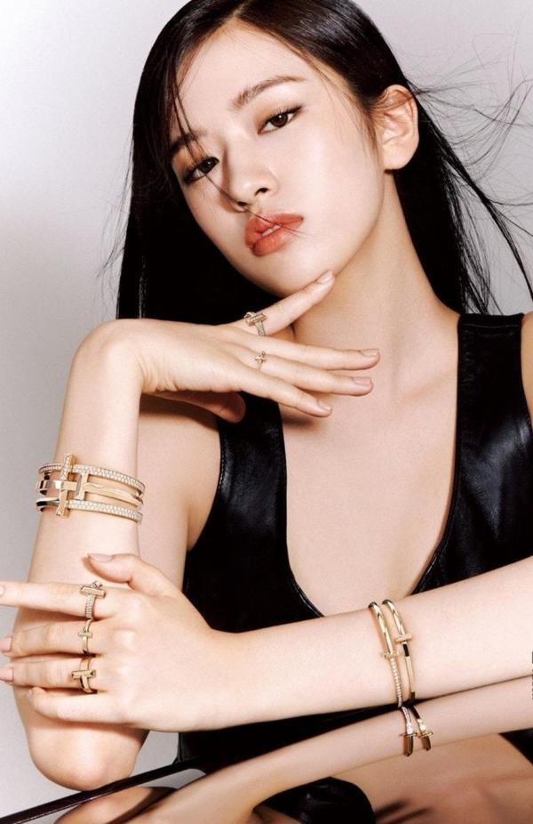 티** T1 와이드 힌지드 뱅글 팔찌수입최고급