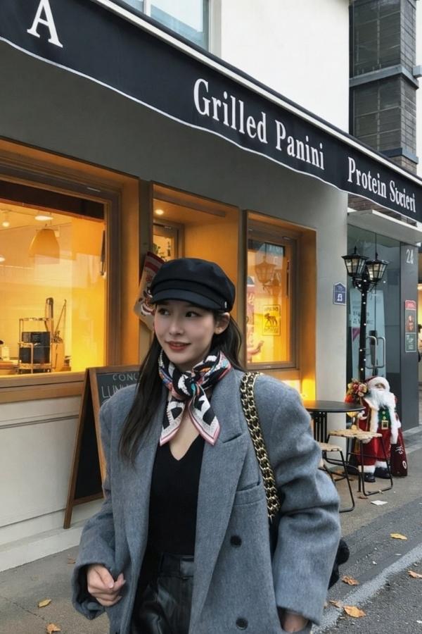 에*** 식스틴스퀘어 스카프