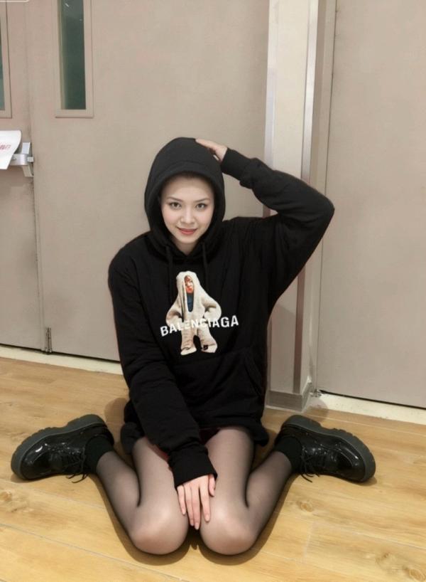 발**** 인판트 후드티