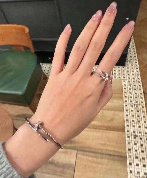 불** 저스트 앵끌루 링