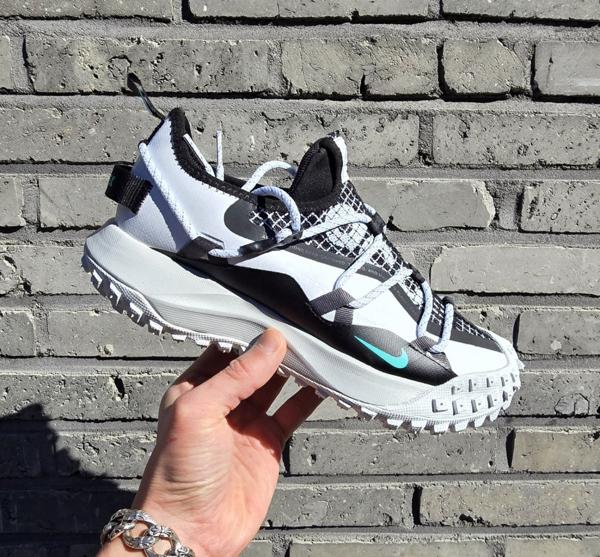 나** ACG 마운틴플라이 로우