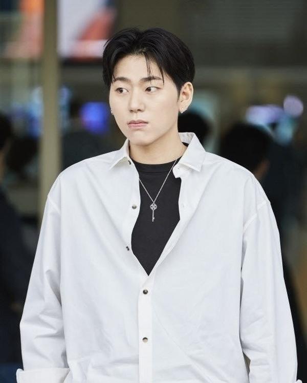 티** 빅토리아 키 펜던트 목걸이수입최고급