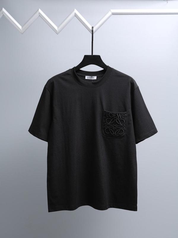 로** 포켓 애너그램 자수 티셔츠