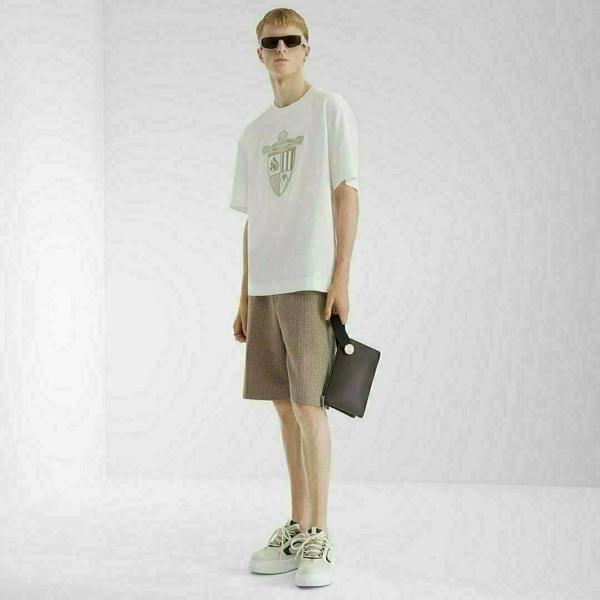 펜* 방패 자수로고 티셔츠