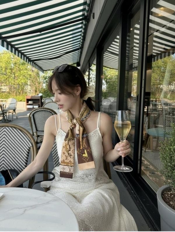 루* 실크 모노그램 컨피덴셜 방도