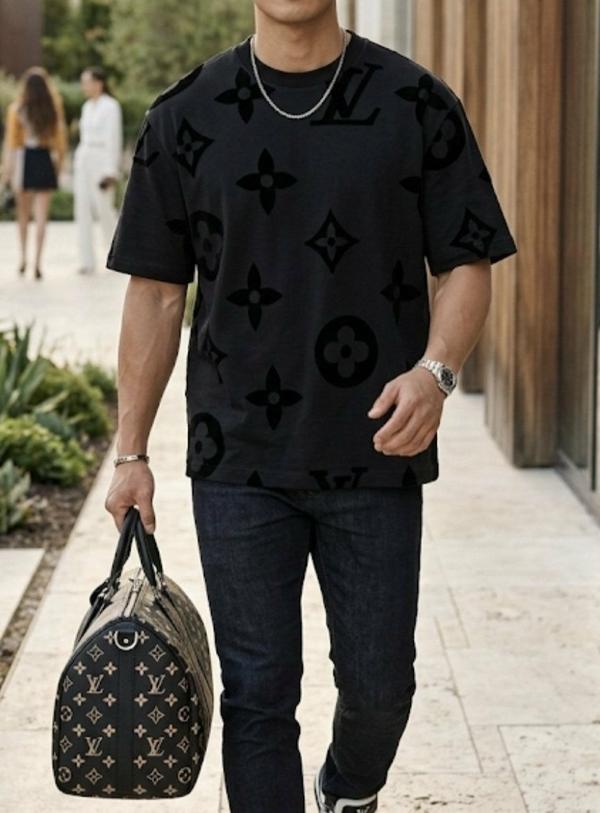 루* 빅모노그램 전판로고 티셔츠