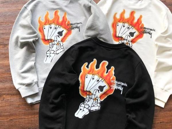 스** 포커 맨투맨