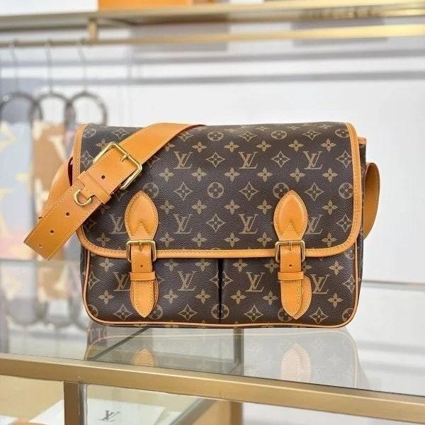 루* 사첼 메신저백