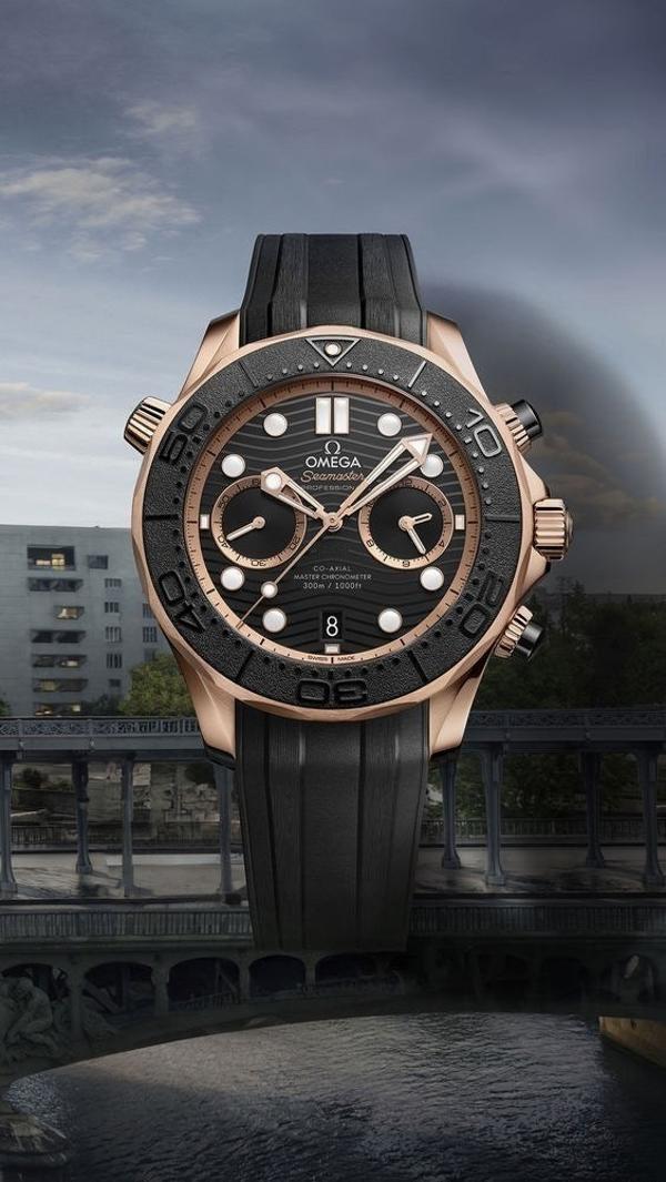 오** 코액시얼 씨마스터 다이버300M 블랙다이얼 로즈골드
