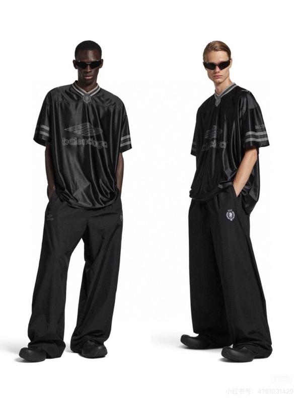 발**** 3B 풋볼 오버사이즈 브이넥 티셔츠