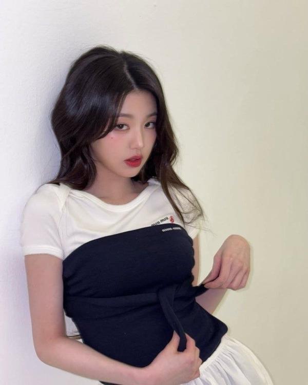 미*** x 쁘띠 바토 25 스트래치 슬림 반팔티셔츠  수입