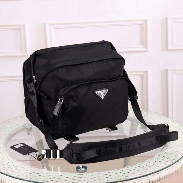 프** 바이커백 힙색 바이크백 Nylon and Saffiano Leather Bag