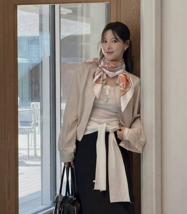 루* 모노그램 스카프