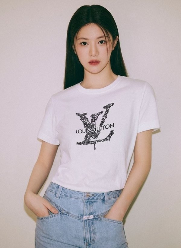 루* 젠탱클 라운드 반팔