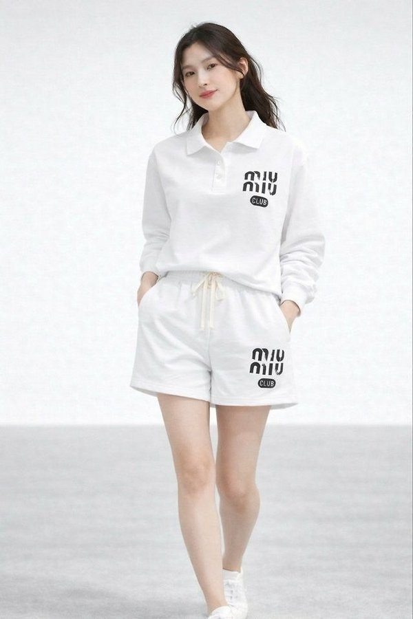 미*** 카라맨투맨 반바지 세트