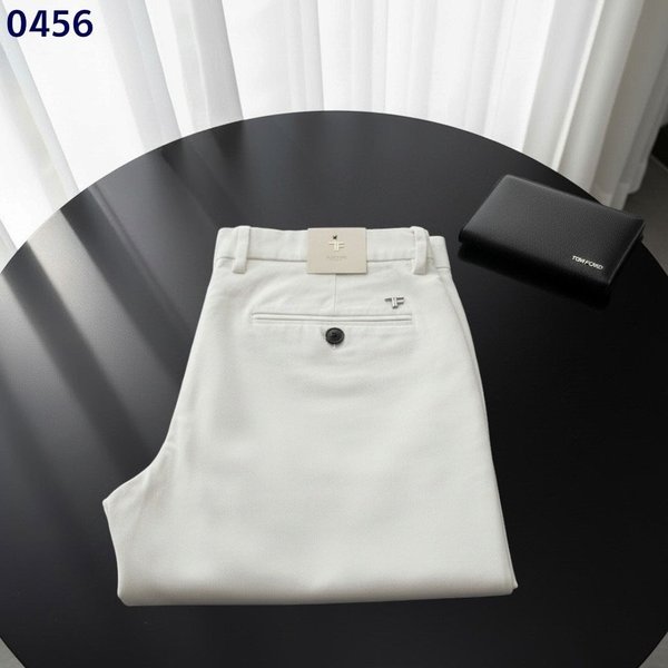 톰** 실버 로고 화이트 팬츠