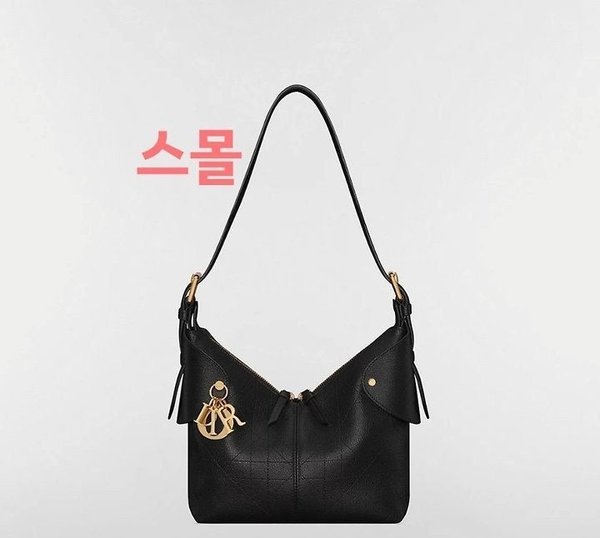 디* Voyage 스몰 백 블랙 플랫 매크로까나쥬 그레인 송아지 가죽