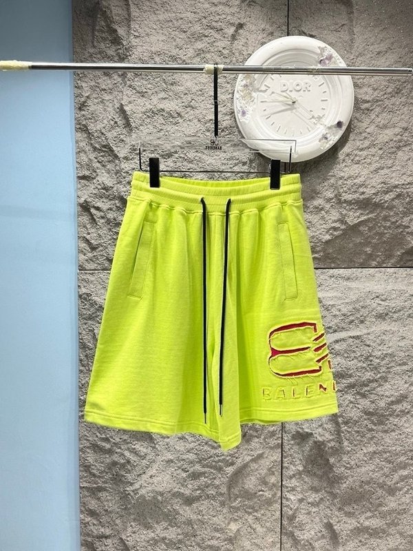 발**** 데미지 엠블럼로고 하프팬츠