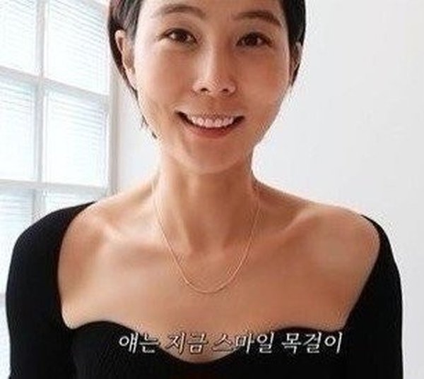 티** 스마일 T펜던트 스몰 목걸이✔수입최고급