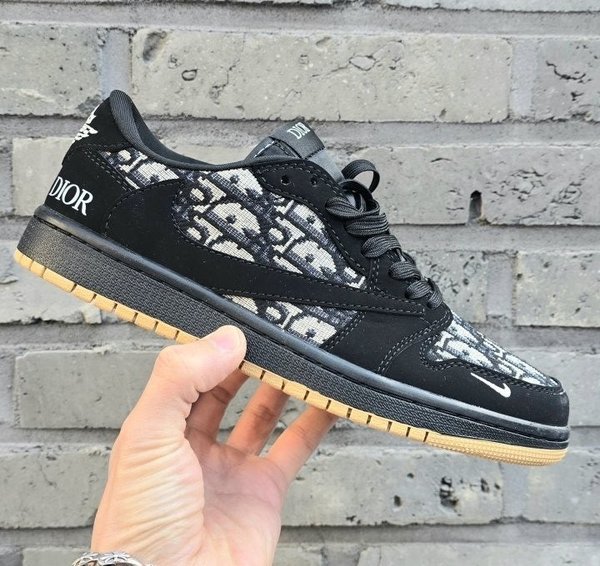 디* X 나** AIR JORDAN 1 로우
