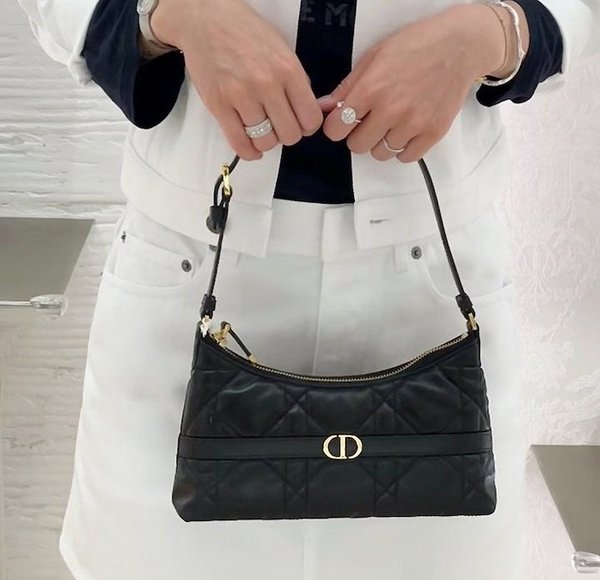 디* 미스 카로 미니 호보 숄더백 블랙