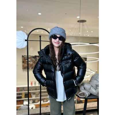 프** 트라이앵 글로고 다운 패딩