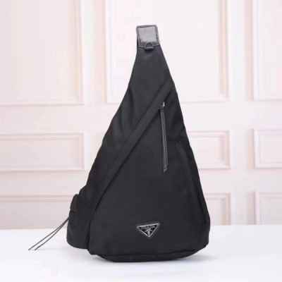 프** 삼각로고 슬링백