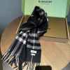 버** 클래식 체크 캐시미어 머플러