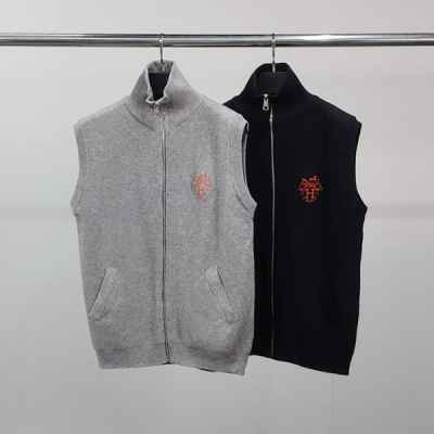 에*** 로고자수 니트 조끼