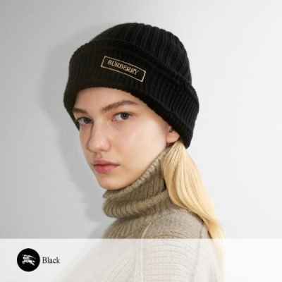 버** 골드 레터링 로고 비니