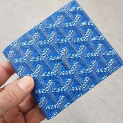 [71번] 고** 빅투와르 반지갑