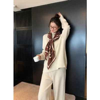 펜* 실크 써클이니셜 스카프