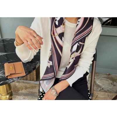 루* 빅로고 모노그램 스카프